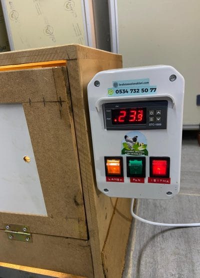 Civciv Büyütme Kafesi